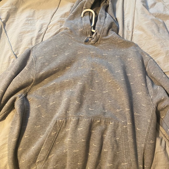 Nike womens hoodie - Picture 2 of 4